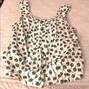 Sleeveless Blouse. Tank.